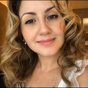 Meet your Posher, Carolina